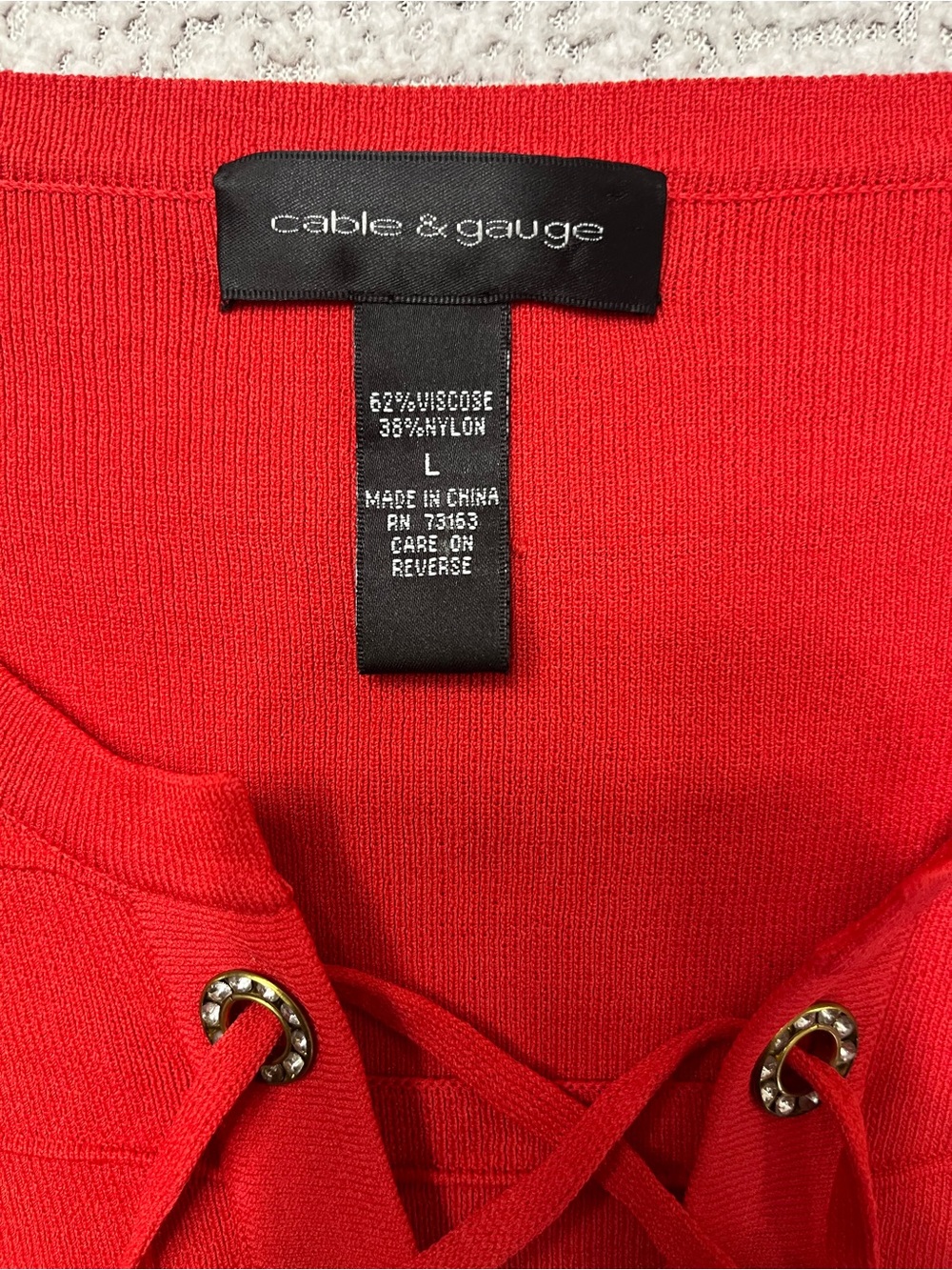 Cable & Gauge Red Lace-Up Front Ribbed Long Sleeve Top Size Large - Picture 9 of 15